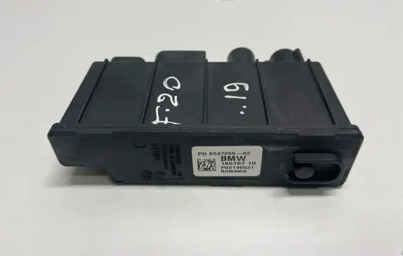 BMW 1 F20 F21 Power management control unit 8647255