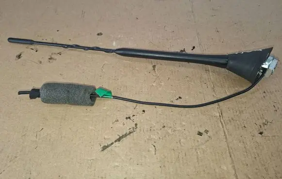 Audi A1 Radio antenna 