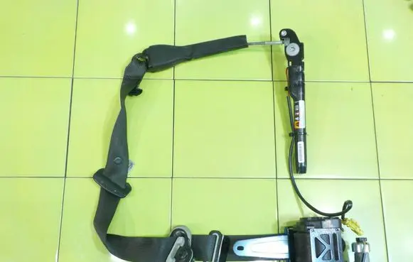 Opel Antara Front seatbelt 95473470 BEZPIECZENSTWA
