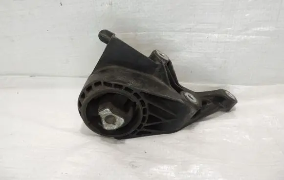 Opel Astra J Engine mount vacuum valve 13248610