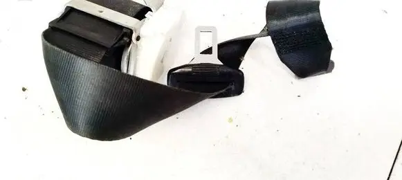 Volkswagen PASSAT B7 Rear seatbelt 3C9857805J