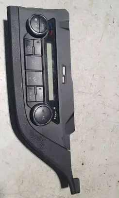 Toyota Auris E180 Climate control unit 5590002790