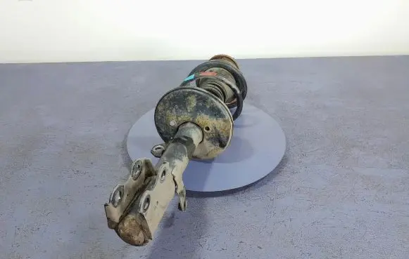 Toyota Prius (XW20) Front shock absorber/damper 48510-47061