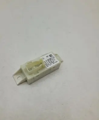 Mercedes-Benz C W204 Light module LCM A1669007101 A1669010201