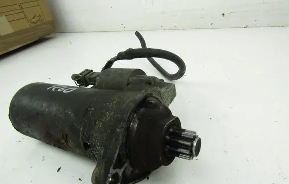 Volkswagen Polo III 6N 6N2 6NF Starter motor 