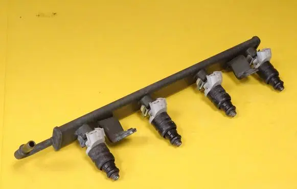 Smart ForFour I Fuel main line pipe MR988977