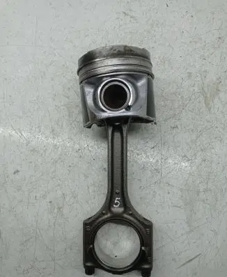 Volvo XC60 Piston with connecting rod