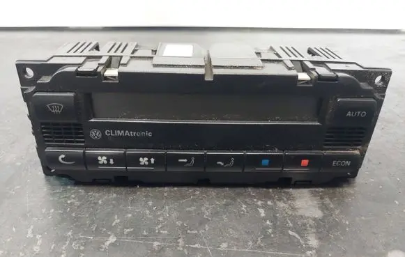 Volkswagen PASSAT B5 Climate control/heater control trim 3B1907044K