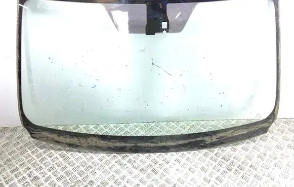 Toyota RAV 4 (XA40) Front windscreen/windshield window 