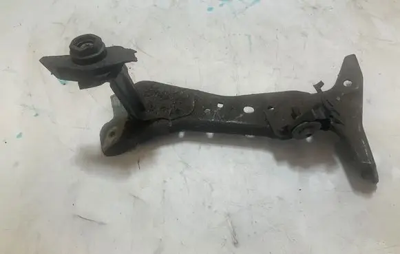 Audi A3 S3 8V Fender mounting bracket