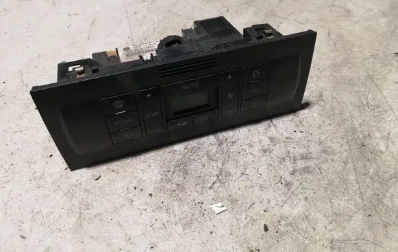 Audi A3 S3 8L Climate control unit 8L0820043H