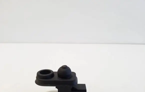 Mitsubishi Outlander Front door sensor 