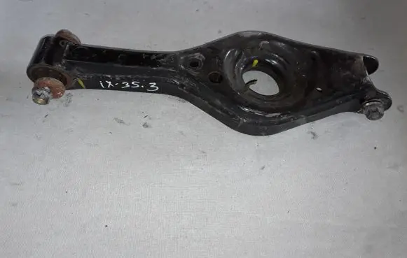 Hyundai ix35 Rear upper control arm/wishbone 552203U800