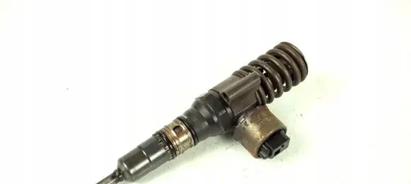 Skoda Octavia Mk2 (1Z) Fuel injector 03G130073G