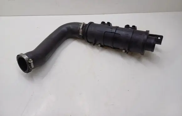 Jeep Grand Cherokee Air intake duct part 52014695AA