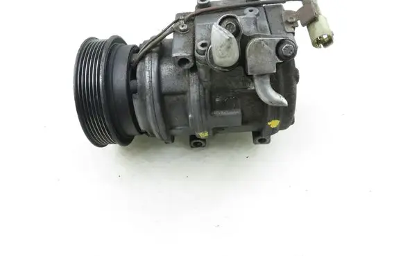 Land Rover Freelander Air conditioning (A/C) compressor (pump) 