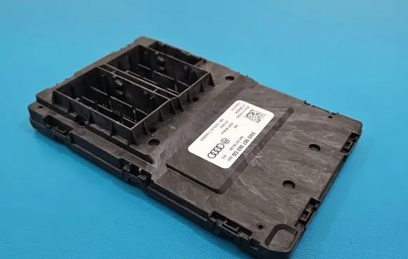 Audi Q7 4M Central body control module 8W0907063CG IMPRK1565890