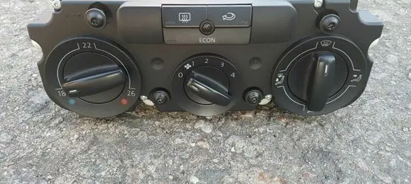 Volkswagen Golf V Climate control unit 1K0820047EF