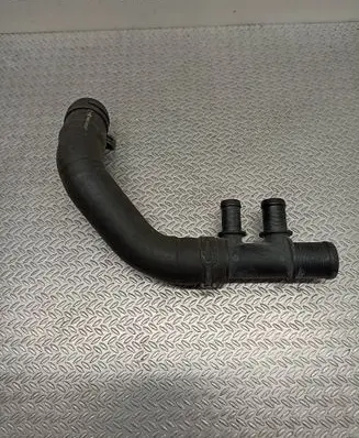 Engine coolant pipe/hose