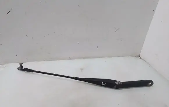 Ford Focus ST Front wiper blade arm