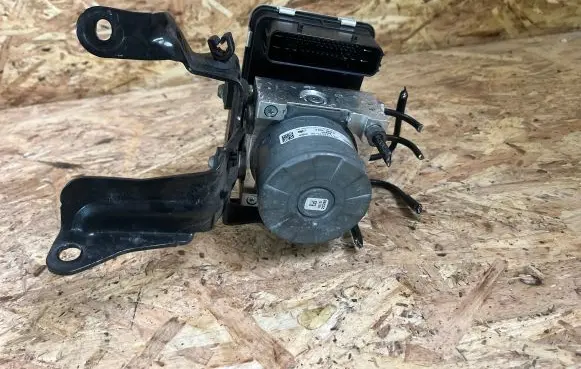 Ford Focus ABS Pump JX612B373GH 809140908