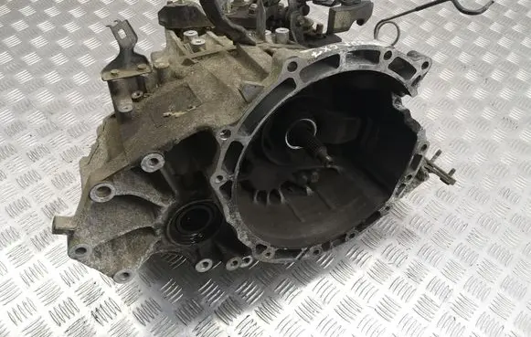 Manual 6 speed gearbox