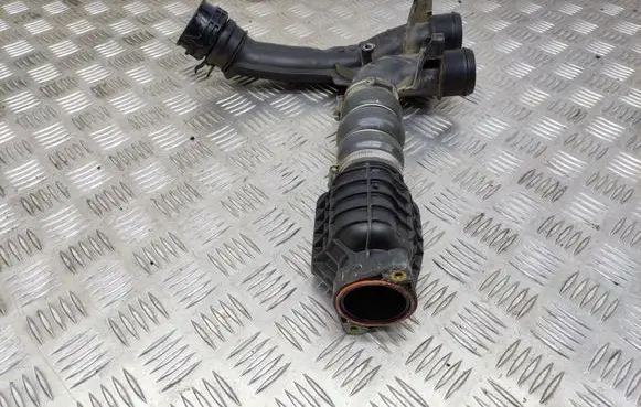 Peugeot 208 Intercooler hose/pipe 9804177580