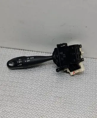 Suzuki Swift I Indicator stalk 173744