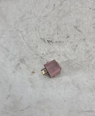 BMW 5 E34 Other relay 0332019168