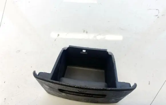 Ford Focus Glove box 4m5xa044h61c 4m5x-a044h61-c