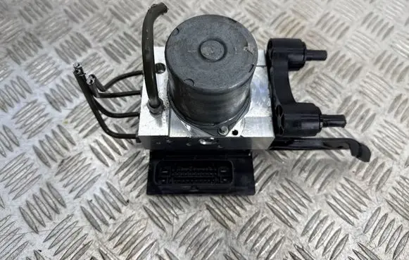 Mercedes-Benz E W212 ABS Pump A2124312012