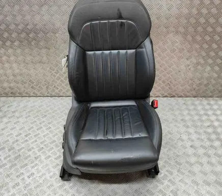 Skoda Superb B8 (3V) Front passenger seat 5Q4881106R