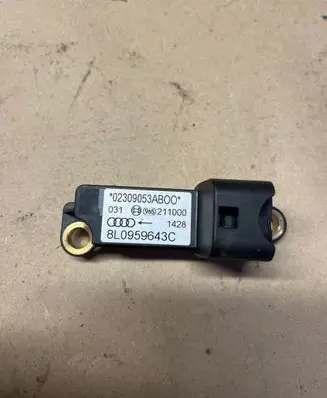 Audi A3 S3 8L Airbag deployment crash/impact sensor 8L0959643C 02309053ABC0 211000