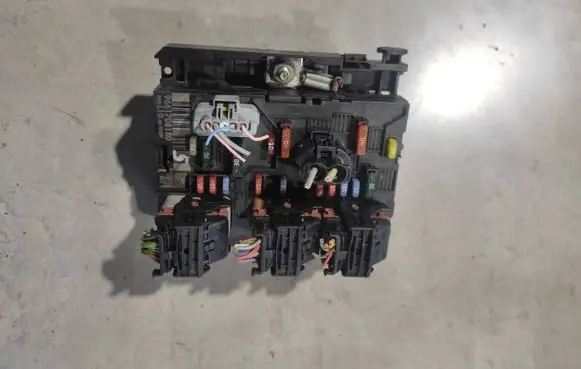 Citroen C3 BSM Control unit 9661708180