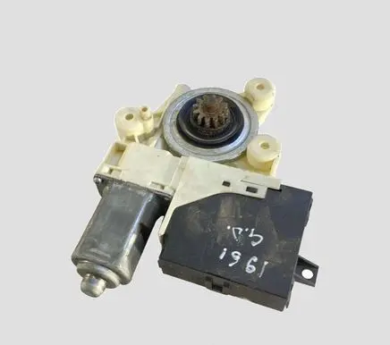 Volvo V50 Rear door window regulator motor 30724757 994584107