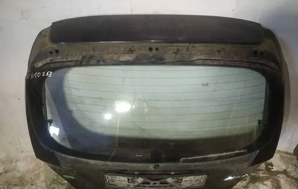 Ford Fiesta Tailgate/trunk/boot lid juodas