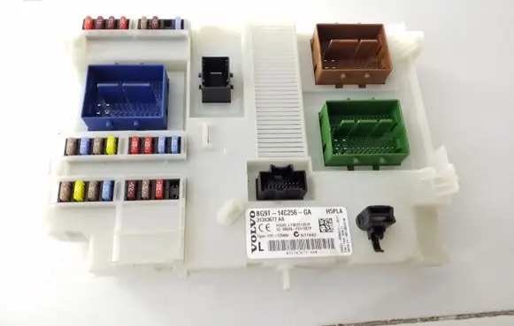 Volvo V60 Fuse module 31343677AA BG9T14C256GA