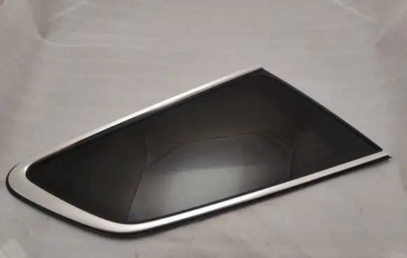 Volvo S90, V90 Rear side window 32219954