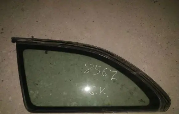 Skoda Octavia Mk2 (1Z) Rear side window