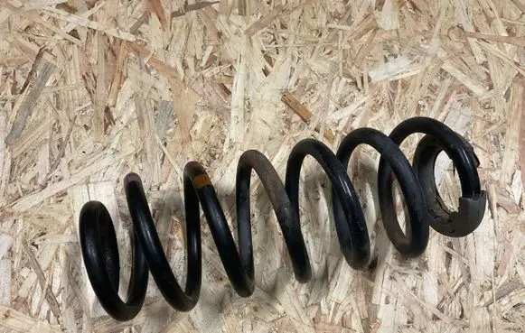 Peugeot 308 Rear coil spring 