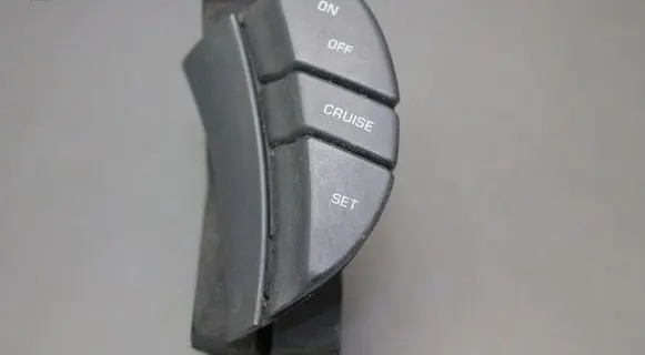 Chrysler Voyager Steering wheel buttons/switches 05026007AA