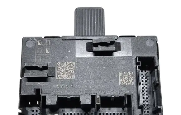 Skoda Octavia Mk3 (5E) Door control unit/module 5Q4959393B 5Q4959393E