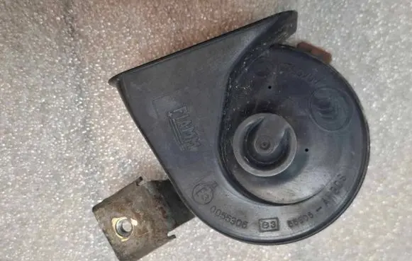 Volvo S80 Horn signal 0055306