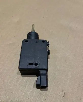 Opel Zafira A Central locking motor 1101215 90589918 605420