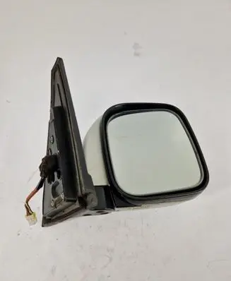 Mitsubishi Pajero Front door electric wing mirror 