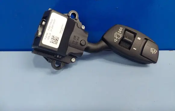 BMW 5 E60 E61 Wiper control stalk 6924106 0120610007