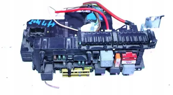 Mercedes-Benz C W204 Fuse module 2049008601 2049013901