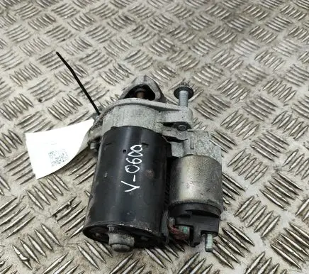 Mercedes-Benz C W204 Starter motor A0051513901 0001107406