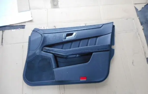 Mercedes-Benz E W212 Front door card panel trim 44477220