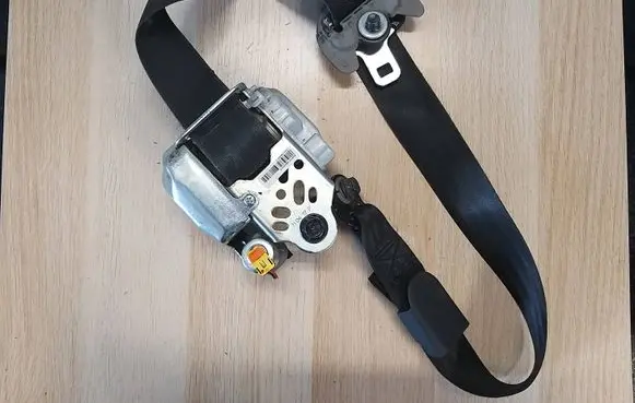 KIA Rio Front seatbelt 888701W600